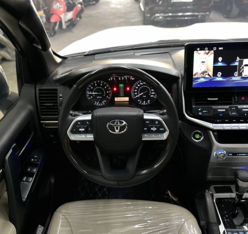 Land Cruiser 2013 up 2022 ស្អាតណាស់😍