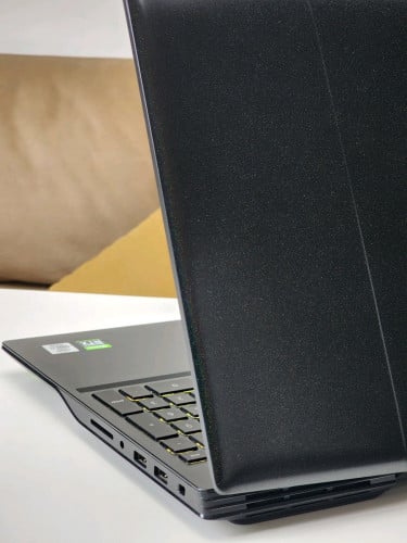 Laptop Dell G5 5500 CPU i7-10Th Gen + RTX 2060 [ដូច ថ្មី 99.99%, ស្តើង, ស្អាត, និងមានកម្លាំងខ្លាំង]