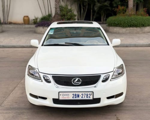 Lexus Gs300 ឆ្នាំ2006 ក្នុងលឿង