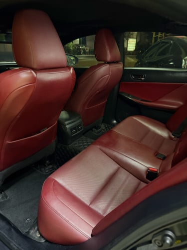 LEXUS IS 200T 2016 FSport UP IS 300 2020 (មានឆៀកឡើងស៊េរី)