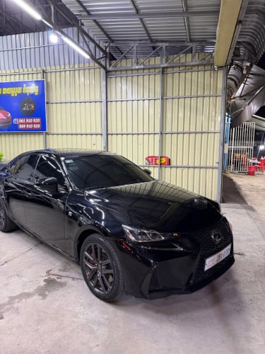 LEXUS IS 200T 2016 FSport UP IS 300 2020 (មានឆៀកឡើងស៊េរី)
