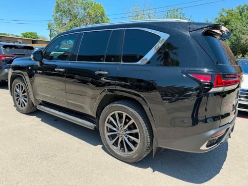 Lexus Lx 600 F-Sport 2022 Full Options ( 25 speakers )