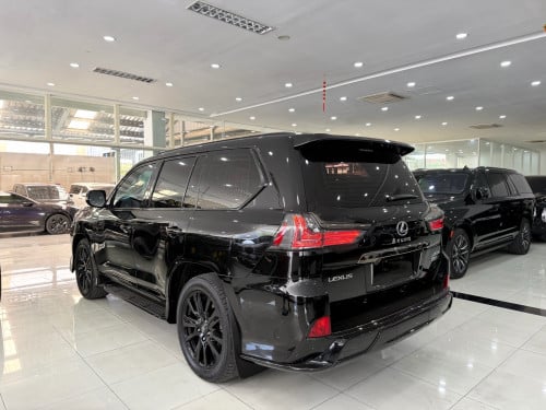 Lexus lx570 kuro 2020 Gasolina V8/5.7L