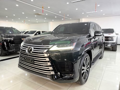 Lexus lx600 2022 7Seat luxury SUV