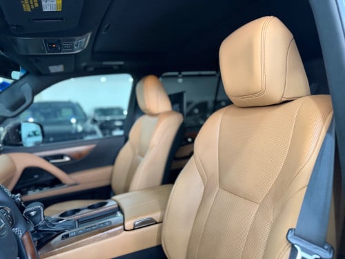 Lexus lx600 2022 7Seat luxury SUV