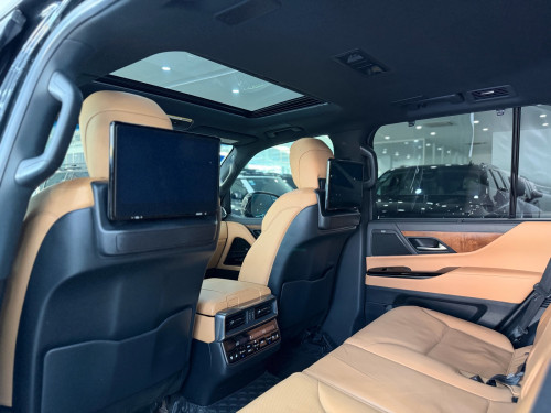 Lexus lx600 2022 7Seat luxury SUV