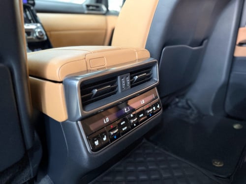 Lexus lx600 2022 7Seat luxury SUV