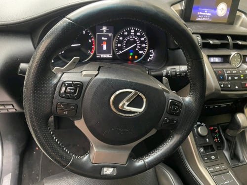 Lexus Nx 2016( 4ប៉េតុង ) ប៉ុង2 គុជ3 ឡើង Full set Fsport ក្នុងខ្មៅឡានថ្មី