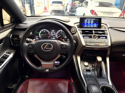 Lexus Nx200t 2015 F sport 7ប៊ូតុង ហ្សុីនមួយជុំ