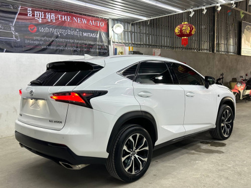 Lexus NX200T 2016 F-sport 5បេតុង​ គុជបី​ ឈឺរីហ្សុីន