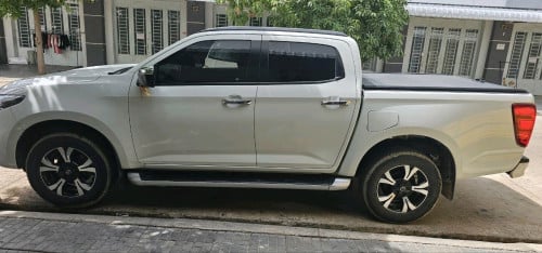 Mazda BT-50 ឆ្នាំ2022 ទឹកថ្នាំសុីនមួយជុំម្ចាស់ប្រើផ្ទាល់ ប្រើអសគីឡូ់តិច