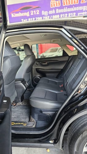 NX 200 2017 luxury up F-sport