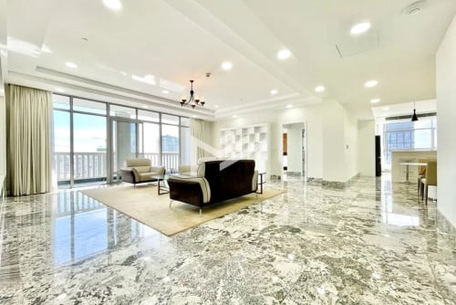 Penthouse 3 Bedrooms Apartment for RENT in BKK1 with Gym and Pool
