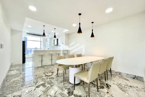 Penthouse 3 Bedrooms Apartment for RENT in BKK1 with Gym and Pool