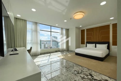 Penthouse 3 Bedrooms Apartment for RENT in BKK1 with Gym and Pool