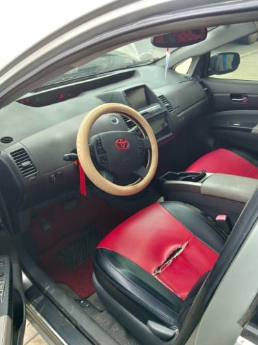 Prius 04 Full Option ABS សាងបន្ទាន់