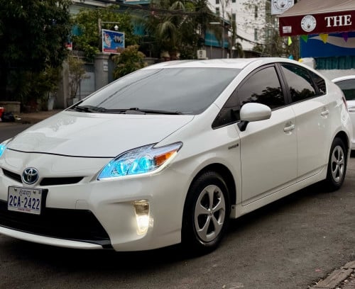 Prius 2012 option4