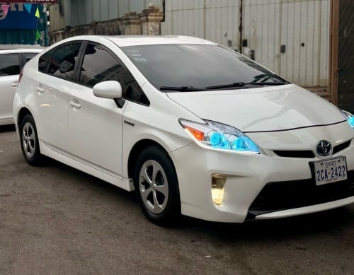 Prius 2012 option4