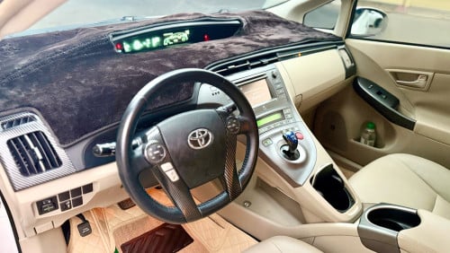 Prius 2012 option4