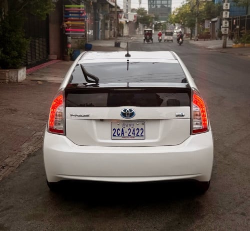 Prius 2012 option4