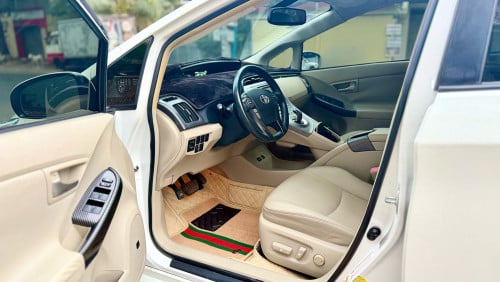 Prius 2012 option4