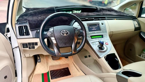 Prius 2012 option4