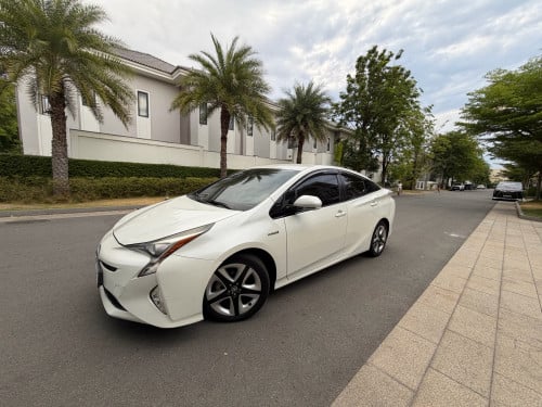 Prius 2016 ឡាននៅស្អាត ម្ចាស់ដើមទី១