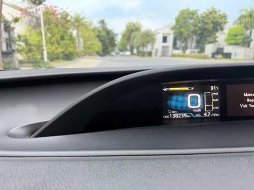 Prius 2016 ឡាននៅស្អាត ម្ចាស់ដើមទី១