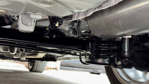 PRIUS V 2012 FULL ADVANCE ពណ៍សក្នុងខ្មៅ