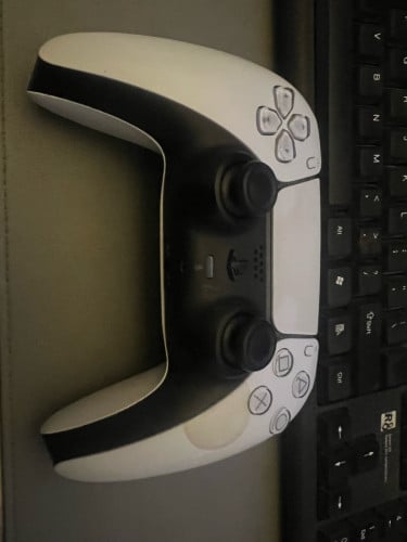 Dualsense controller PS5 PC 98% Original *Good Battery*