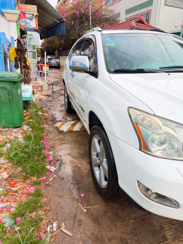 RX330 ឆ្នាំ​05 ស្អាត​ full option