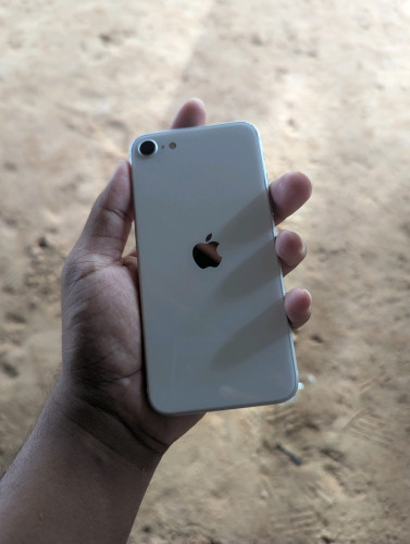 Sale iphone se2 64gb 98% សាណុំណែន