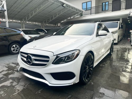 Sale Mercedes Benz C300 AMG year2015 គុជ2​ យ៉ាន់19អុីង​