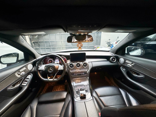 Sale Mercedes Benz C300 AMG year2015 គុជ2​ យ៉ាន់19អុីង​