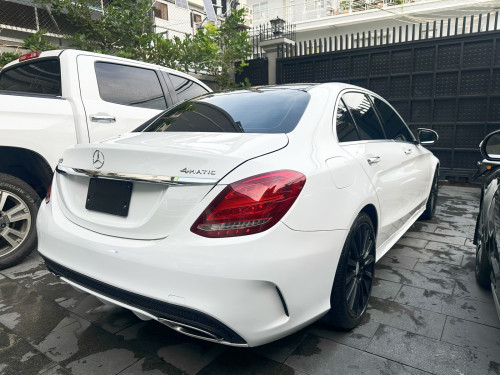 Sale Mercedes Benz C300 AMG year2015 គុជ2​ យ៉ាន់19អុីង​