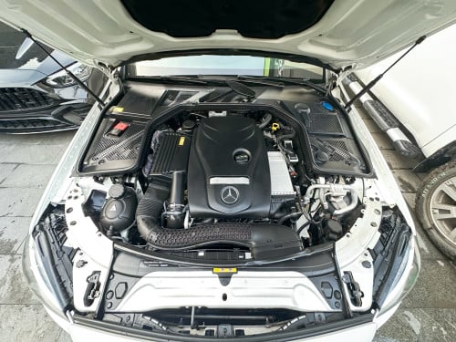 Sale Mercedes Benz C300 AMG year2015 គុជ2​ យ៉ាន់19អុីង​