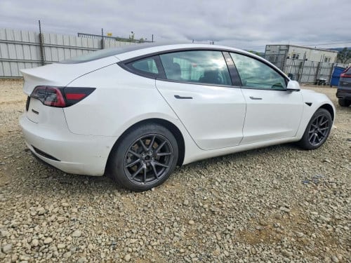 Sell Tesla model 3 2021 long range dual motor សាង​19500$