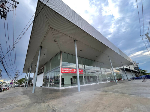 Showroom For RENT