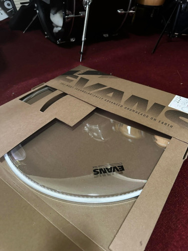 Snare cmc and evan kick drum head 22