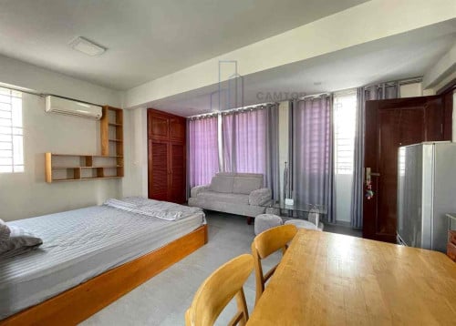 Studio Room Apartment For Rent In Tonle Bassac Is Available Now