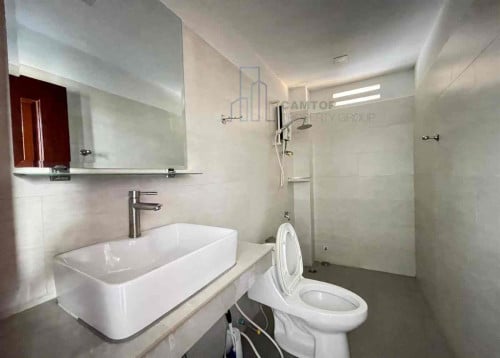 Studio Room Apartment For Rent In Tonle Bassac Is Available Now