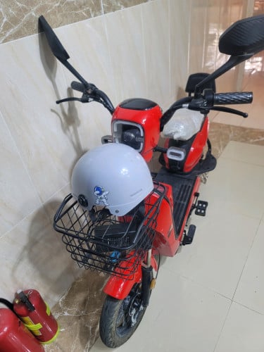 three-wheeled electric bicycle