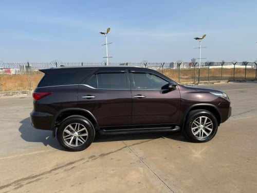 Toyota Fortuner2018 តំលៃចរចាបានទៀត