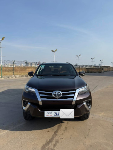 Toyota Fortuner2018 តំលៃចរចាបានទៀត