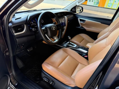 Toyota Fortuner2018 តំលៃចរចាបានទៀត