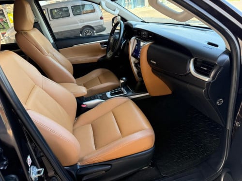 Toyota Fortuner2018 តំលៃចរចាបានទៀត