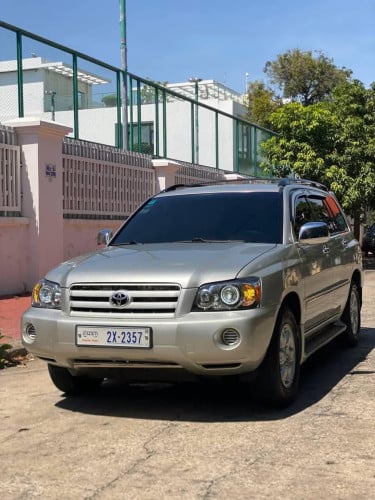 Toyota Highlander 2004 v4