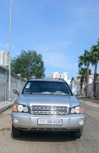 TOYOTA HIGHLANDER