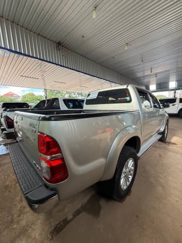 Toyota HILUX VIGO 2014 សុីនមួយជុំ
