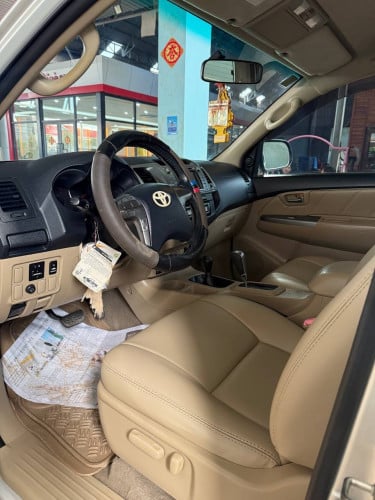 Toyota HILUX VIGO 2014 សុីនមួយជុំ